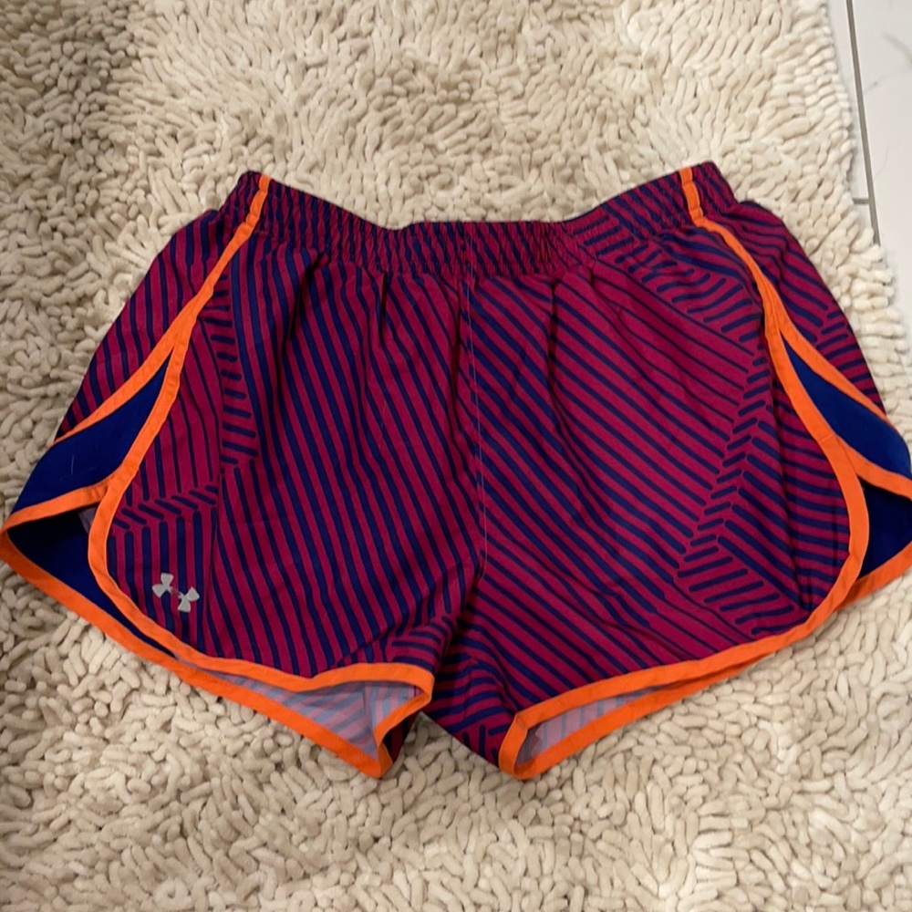 Under Armour Shorts Medium